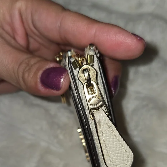 Coach Beige Card Holder with Gold Chain - Picture 7 of 9